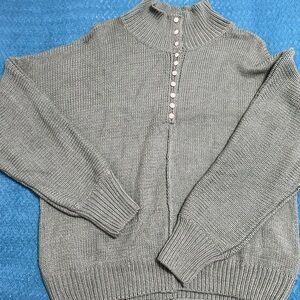 Women’s Dark Sage Long Sleeve Sweater with Faux Pearls

Size L